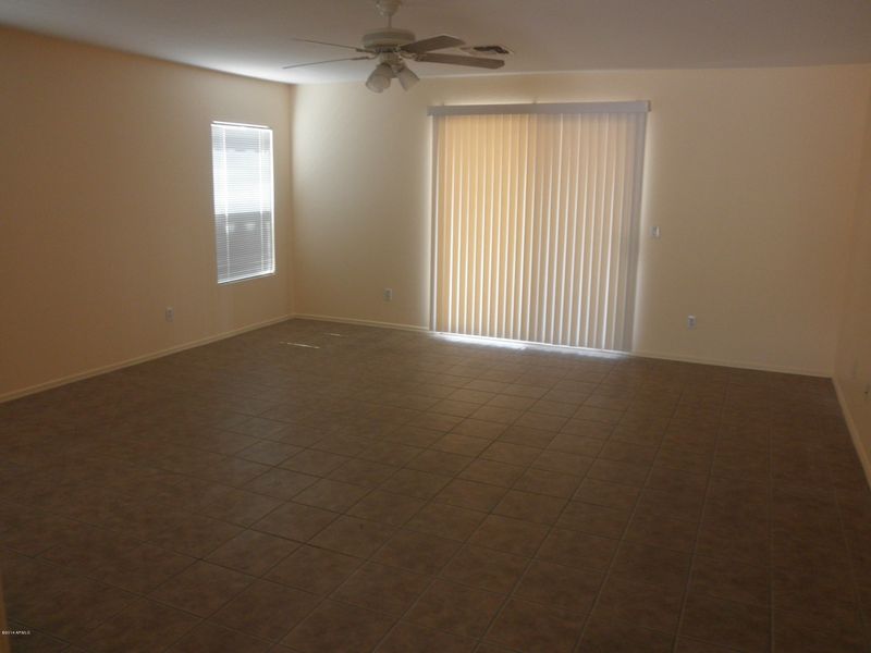 10406 N 116th Ln, Youngtown, AZ 85363