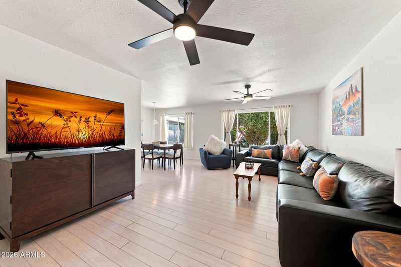 10408 W Oak Ridge Dr, Sun City, AZ 85351
