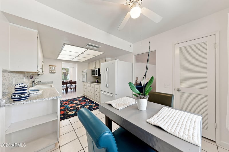 10408 W Oak Ridge Dr, Sun City, AZ 85351