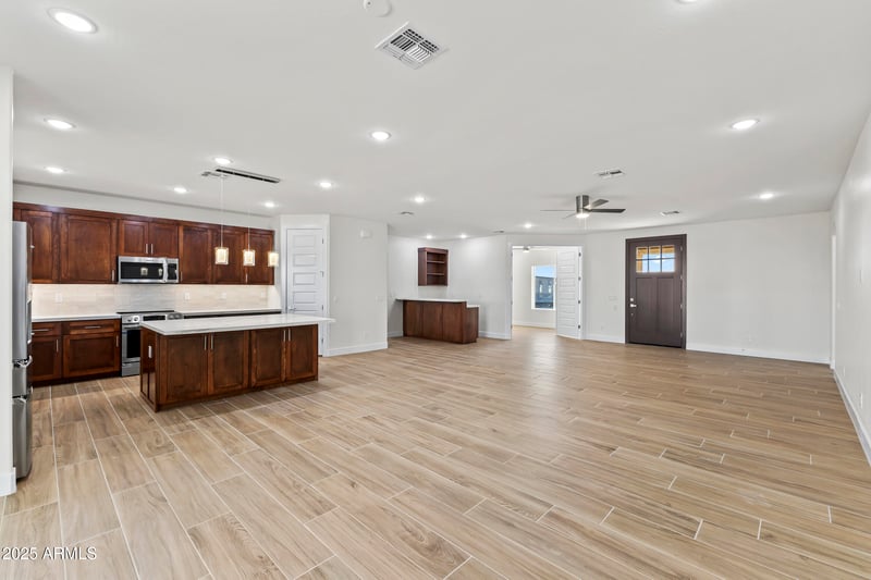 1041 371st Ln, Tonopah, AZ 85354