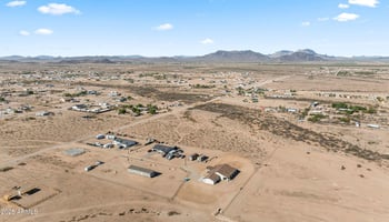1041 371st Ln, Tonopah, AZ 85354