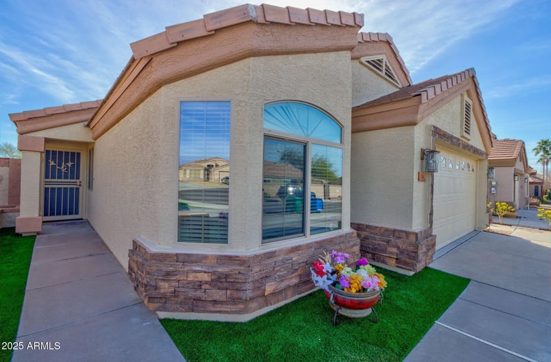 1041 91st Pl, Mesa, AZ 85207