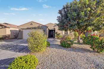 1041 Glen Canyon Dr, San Tan Valley, AZ 85140
