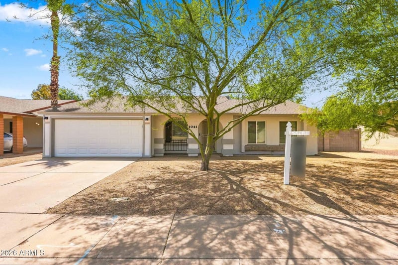 1041 W Kilarea Ave, Mesa, AZ 85210