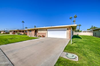 10410 Audrey Dr, Sun City, AZ 85351