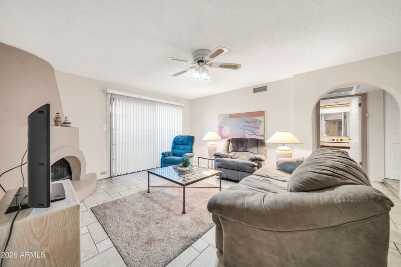 10410 N Cave Creek Rd #1018, Phoenix, AZ 85020