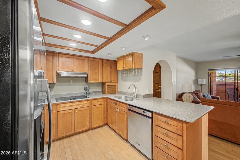 10410 N Cave Creek Rd #1027, Phoenix, AZ 85020
