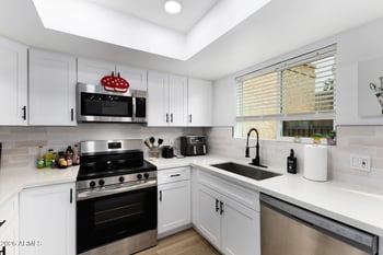 10411 11th Ave #27, Phoenix, AZ 85021