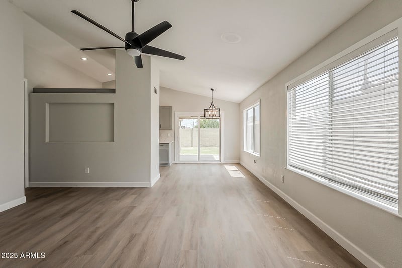 10412 Reade Ave, Glendale, AZ 85307