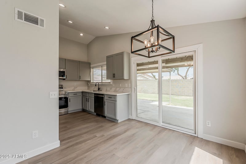 10412 Reade Ave, Glendale, AZ 85307