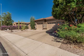 10413 Emelita Ave, Mesa, AZ 85208