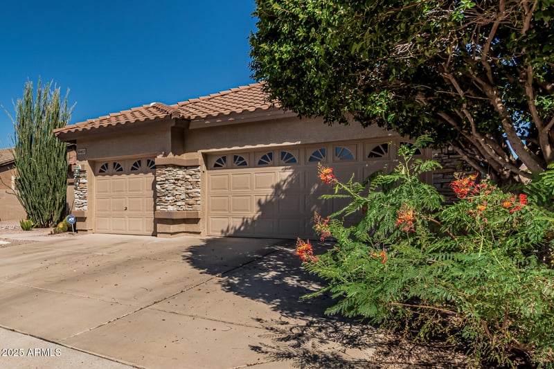 10413 Emelita Ave, Mesa, AZ 85208