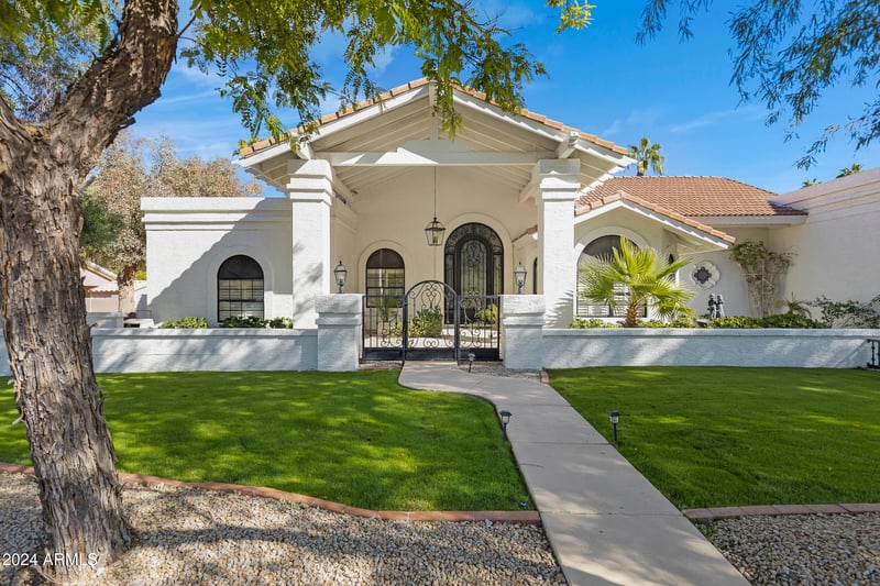 10413 N 44th St, Phoenix, AZ 85028