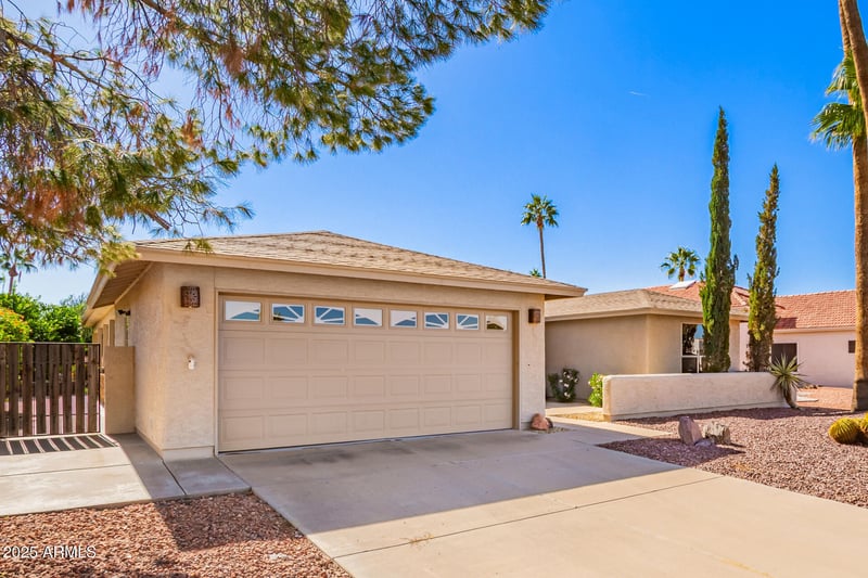 10413 Silvertree Dr, Sun Lakes, AZ 85248