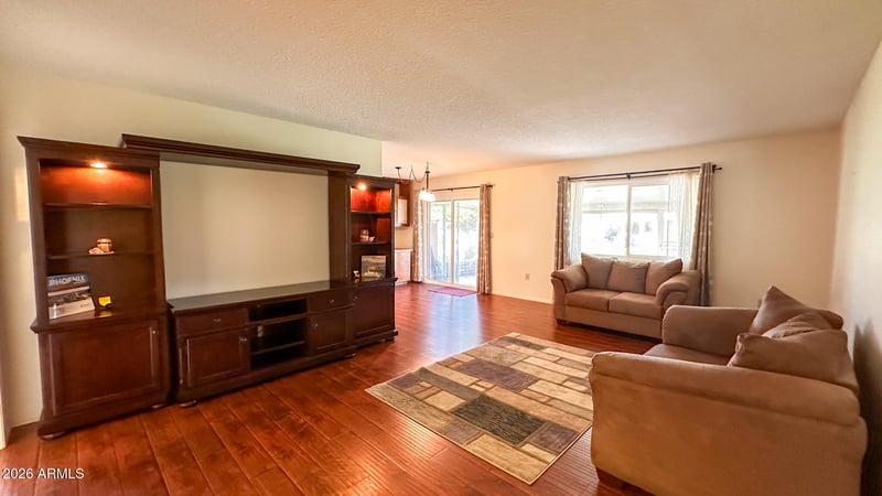 10413 W Prairie Hills Cir, Sun City, AZ 85351