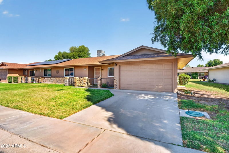 10413 Roundelay Cir, Sun City, AZ 85351