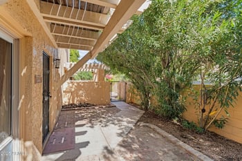 10414 10th St #1, Phoenix, AZ 85020