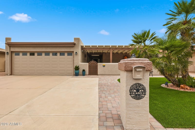 10414 E Silvertree Dr, Sun Lakes, AZ 85248
