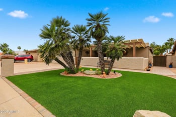10414 E Silvertree Dr, Sun Lakes, AZ 85248
