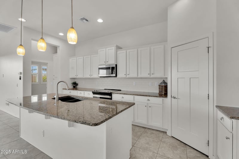 10414 Monterey Ave, Mesa, AZ 85209
