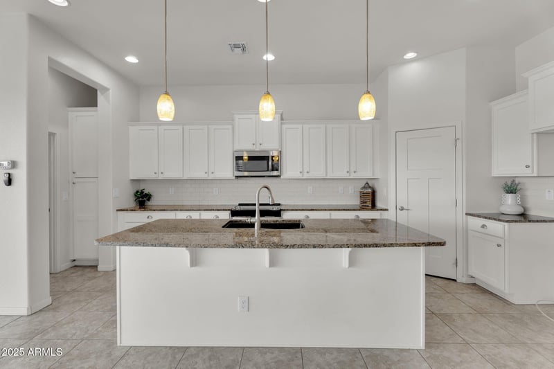 10414 Monterey Ave, Mesa, AZ 85209