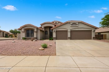 10414 W Daley Ln, Peoria, AZ 85383