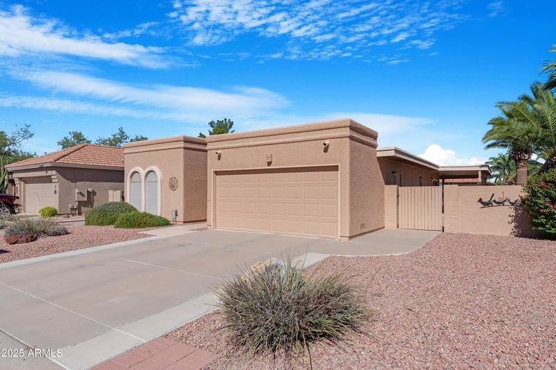 10414 Watford Way, Sun Lakes, AZ 85248