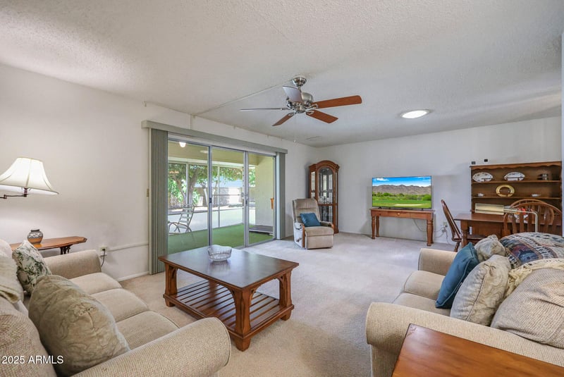 10415 Camelot Cir, Sun City, AZ 85351