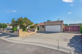 10415 N 63rd Dr, Glendale, AZ 85302