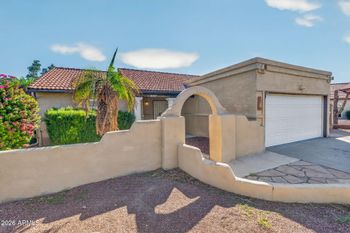 10415 N 63rd Dr, Glendale, AZ 85302