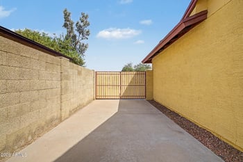 10416 N 63rd Ave, Glendale, AZ 85302