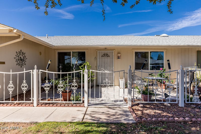 10416 Bright Angel Cir, Sun City, AZ 85351