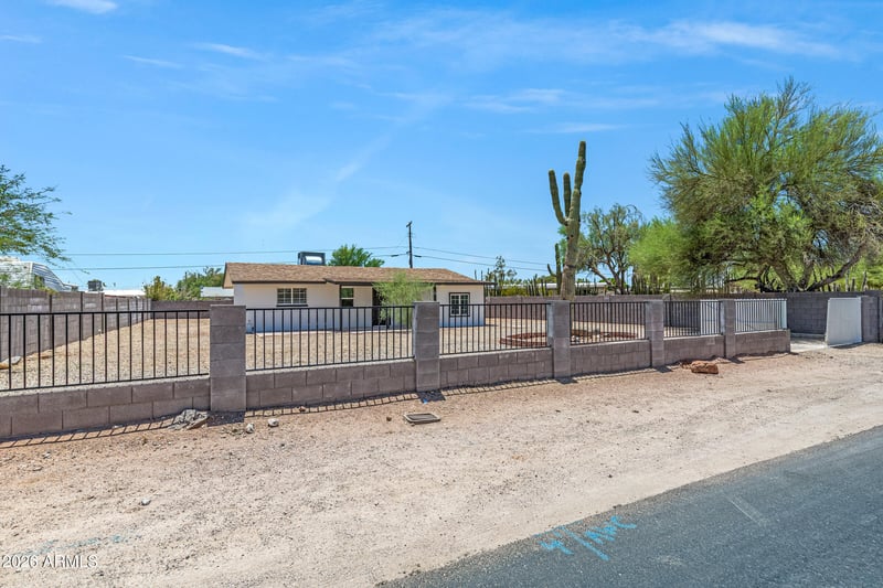 10417 Boulder Dr, Apache Junction, AZ 85120