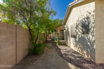 10417 Edgewood Ave, Mesa, AZ 85208