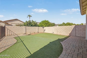 10418 W Edgemont Dr, Avondale, AZ 85392