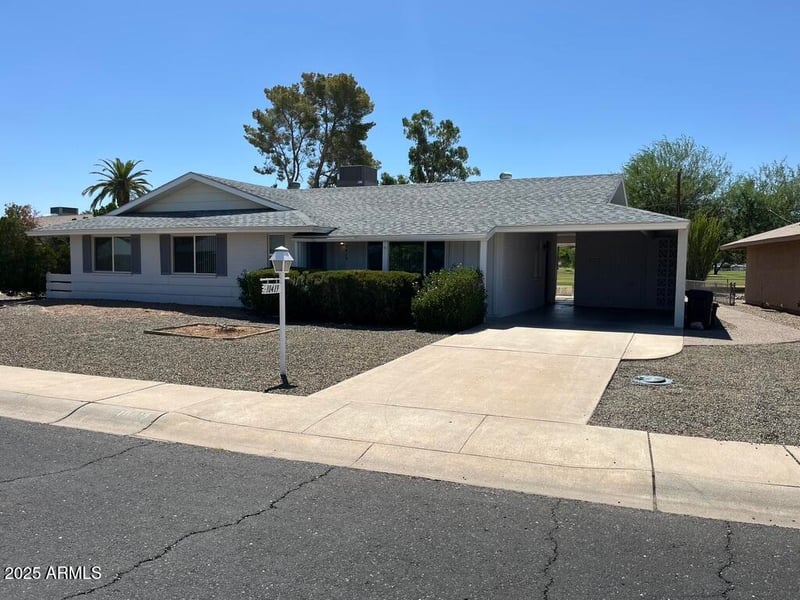 10419 Snead Dr, Sun City, AZ 85351