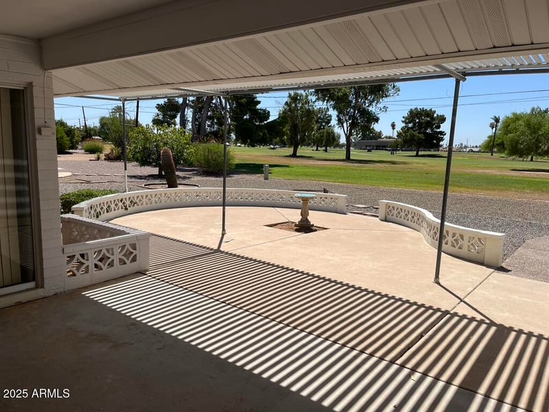 10419 Snead Dr, Sun City, AZ 85351