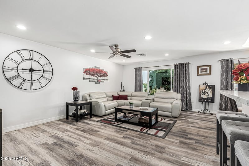 10419 Tumblewood Dr, Sun City, AZ 85351