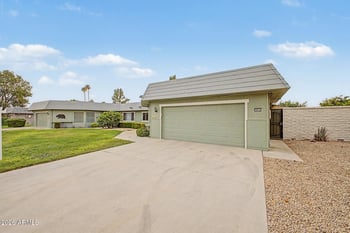 10419 Campana Dr, Sun City, AZ 85351
