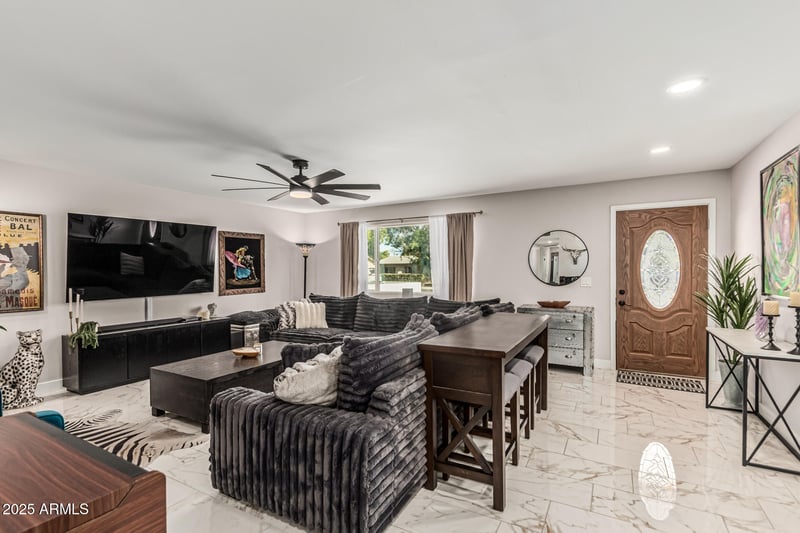1042 9th Pl, Mesa, AZ 85201
