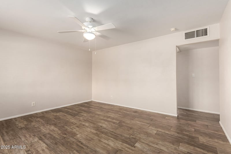 1042 El Camino Dr, Phoenix, AZ 85020