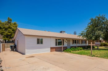 1042 El Camino Dr, Phoenix, AZ 85020