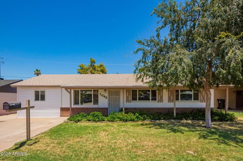 1042 El Camino Dr, Phoenix, AZ 85020