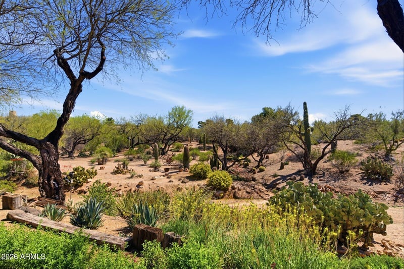 1042 Boulder Dr, Carefree, AZ 85377