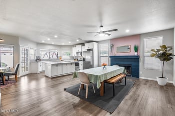 1042 Newport Beach Dr, Gilbert, AZ 85233