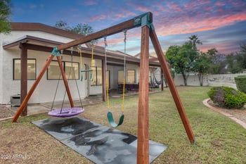 1042 Newport Beach Dr, Gilbert, AZ 85233