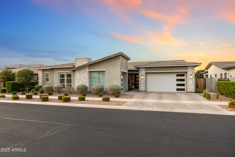 10420 Trillium Ave, Mesa, AZ 85212