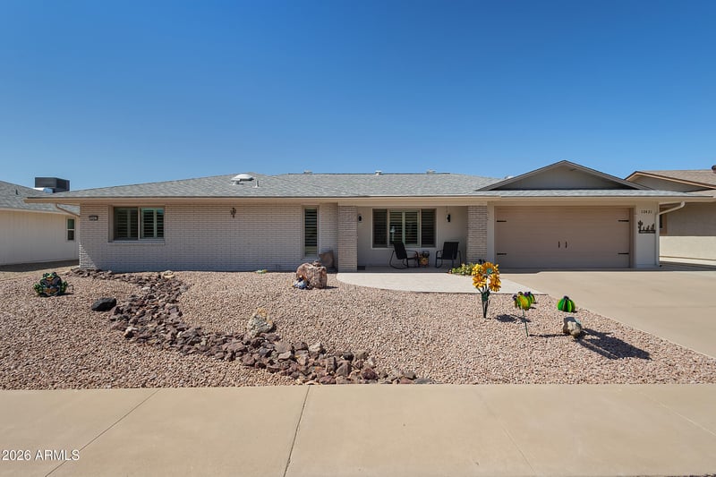 10421 W Concho Cir, Sun City, AZ 85373