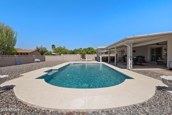 10421 W Concho Cir, Sun City, AZ 85373
