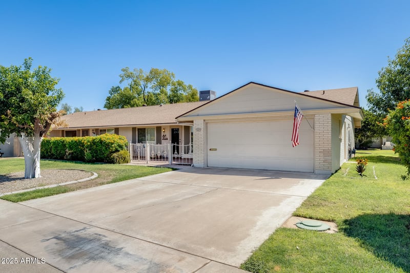 10422 Camelot Cir, Sun City, AZ 85351